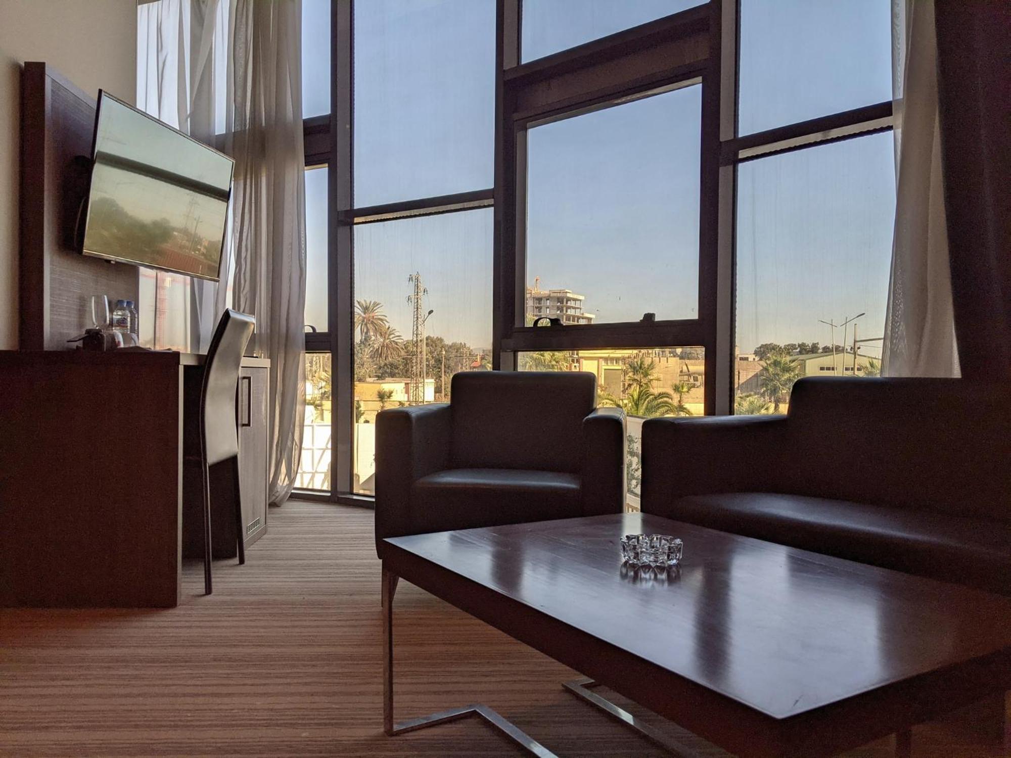 Le Zenith Hotel Oran Luaran gambar