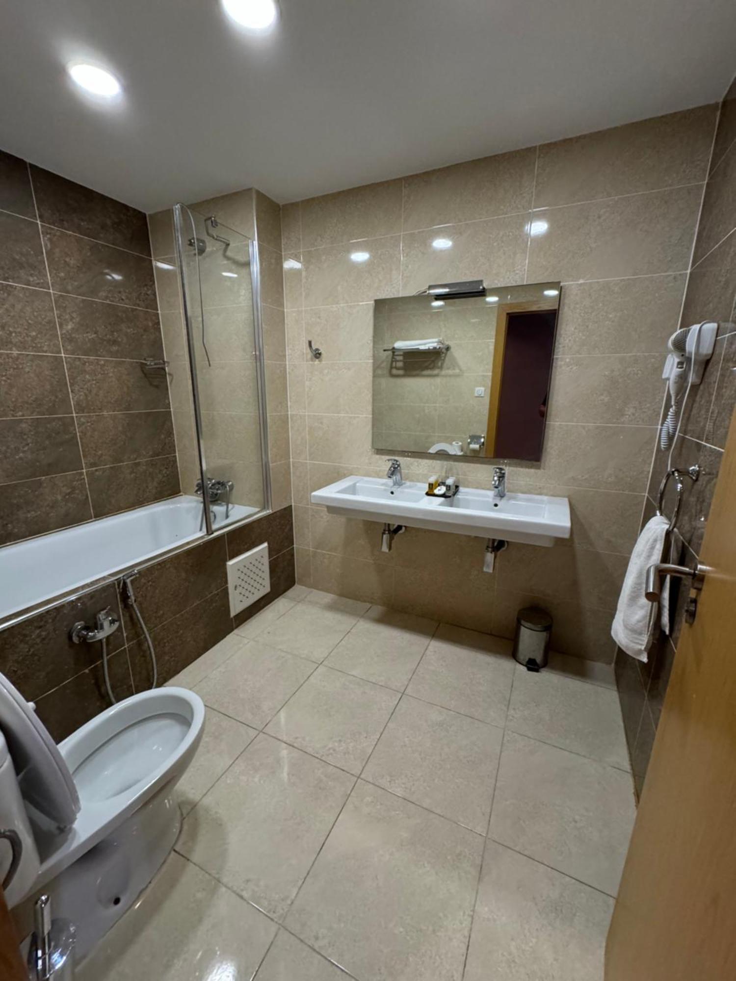 Le Zenith Hotel Oran Luaran gambar